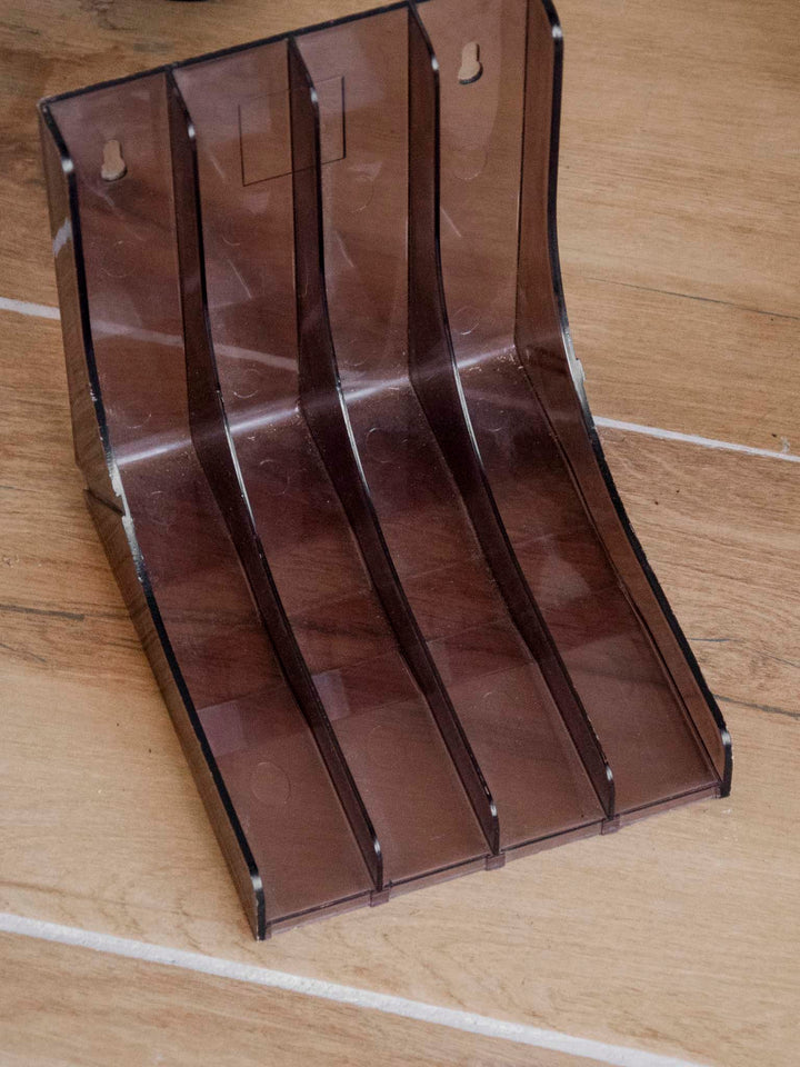 marius-porte-revues-plexiglass-284-4