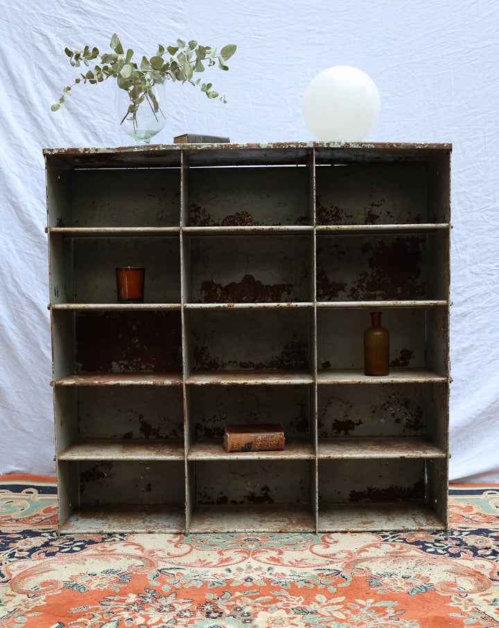 fernand-meuble-metier-metal-190-1