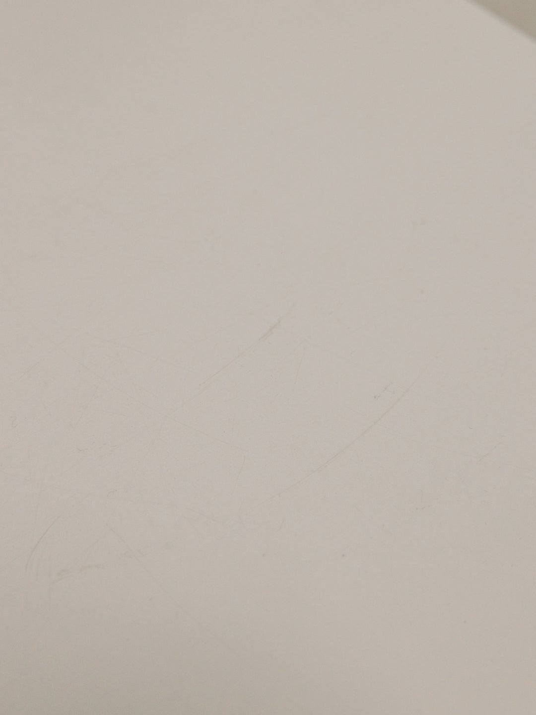 auguste-ensemble-table-et-chaises-cuir-6-10