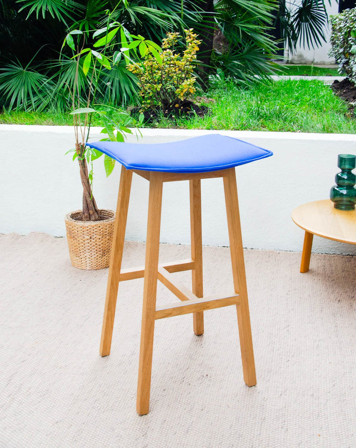 pierre-tabouret-bar-tissu-680-1