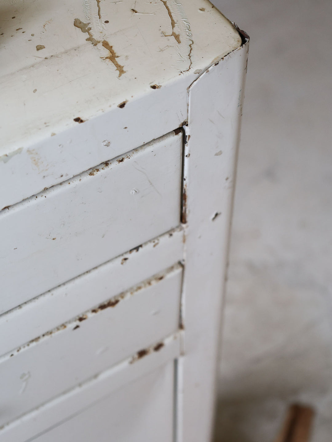 gilbert-buffet-metal-663-7