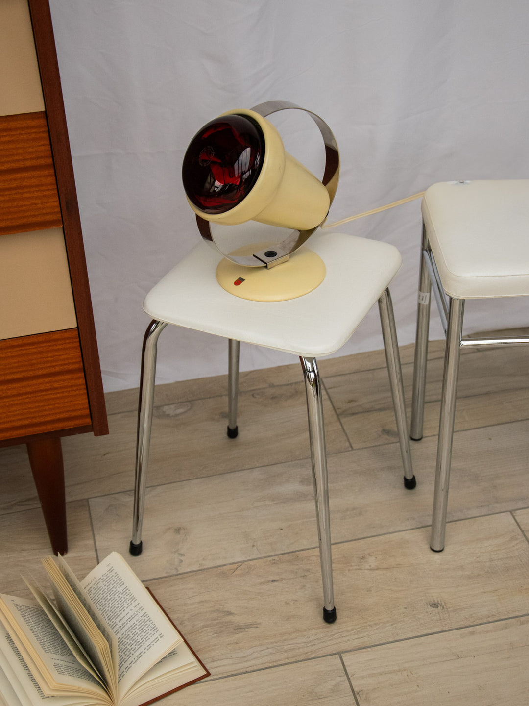 axel-tabouret-chrome-586-2