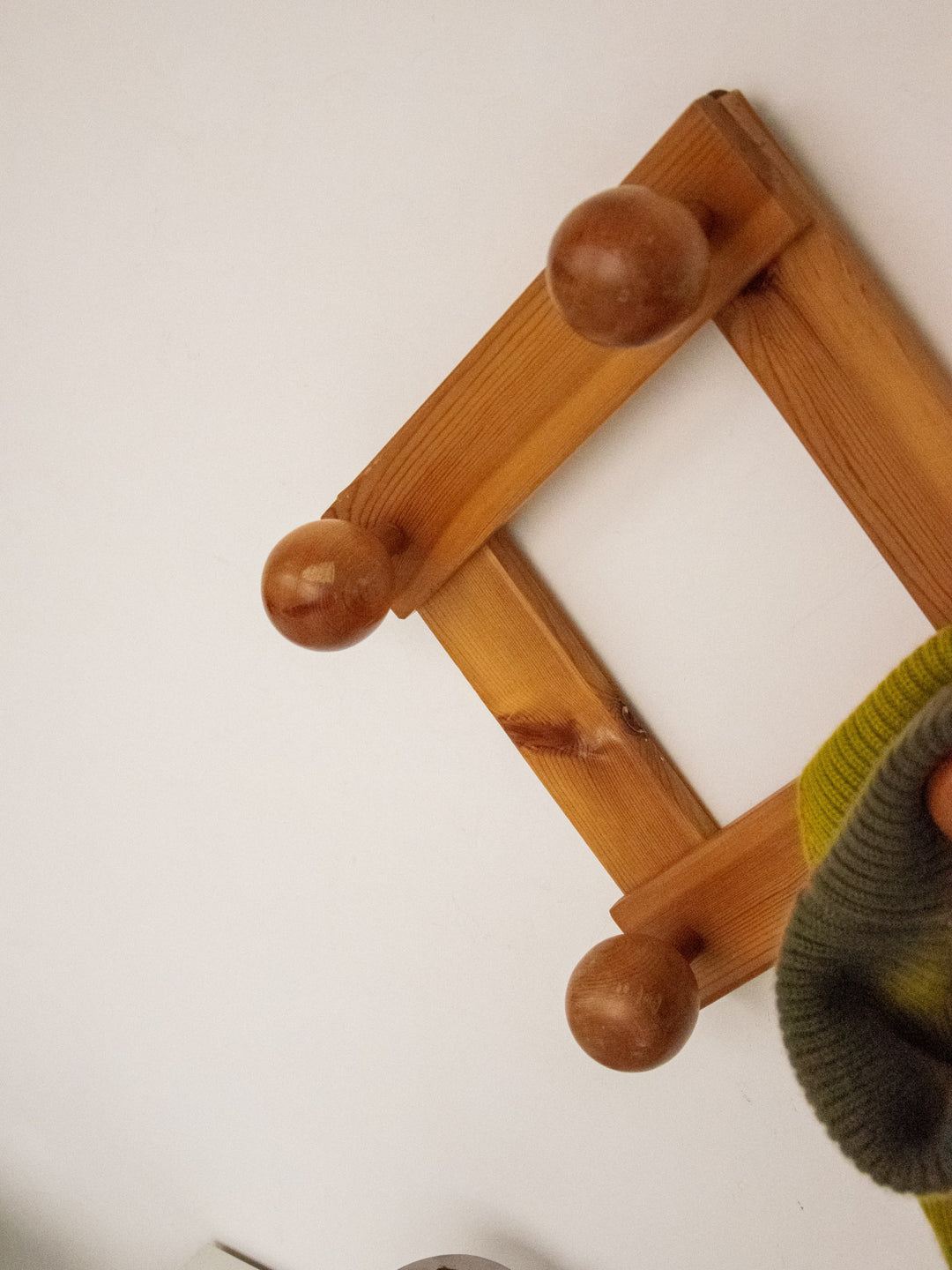 charlie-porte-manteau-pin-186-5