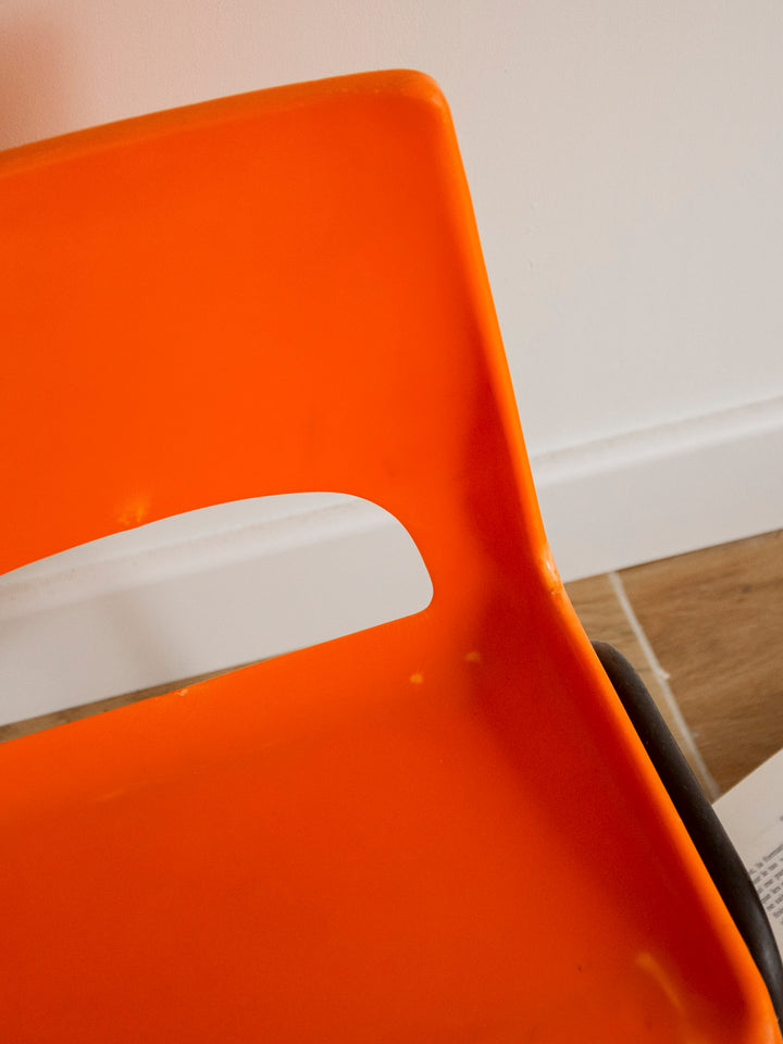 ernestine-chaise-pour-enfant-plastique-1334-8