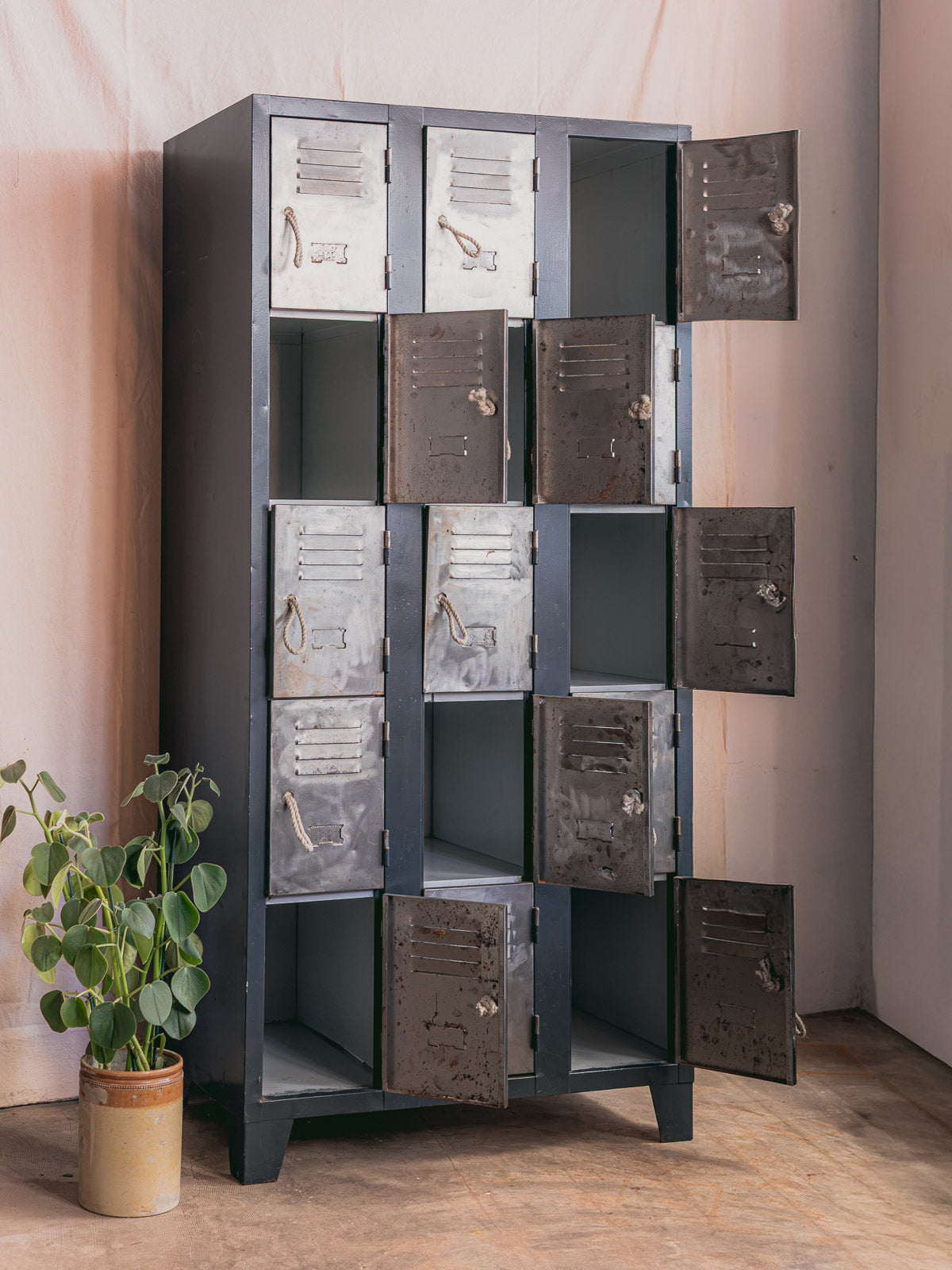 magda-armoire-style-industriel-724-2