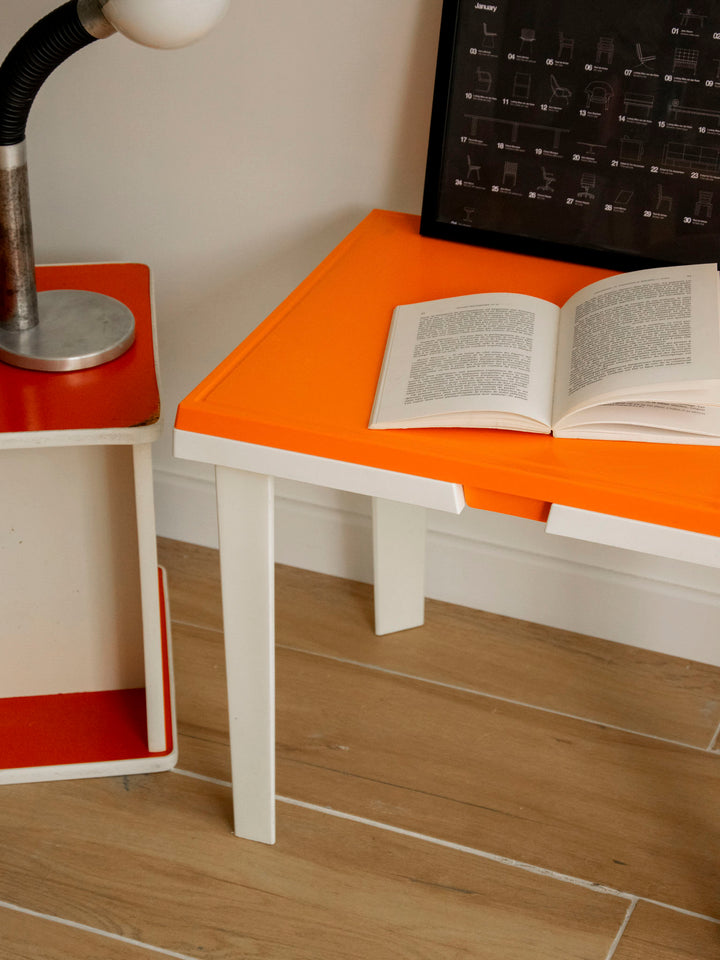 yvan-bureau-plastique-552-4