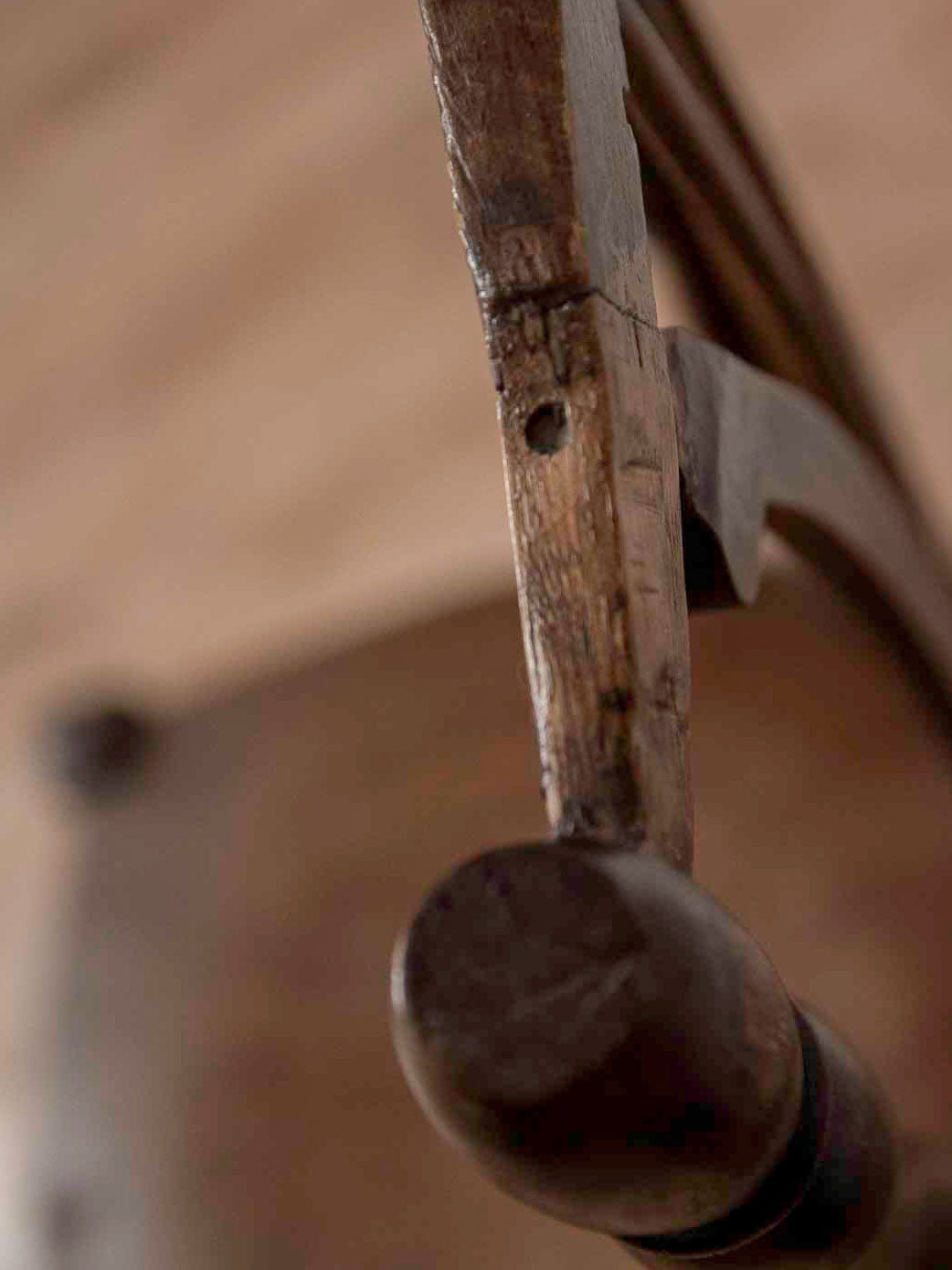 claude-chaise-bois-743-11