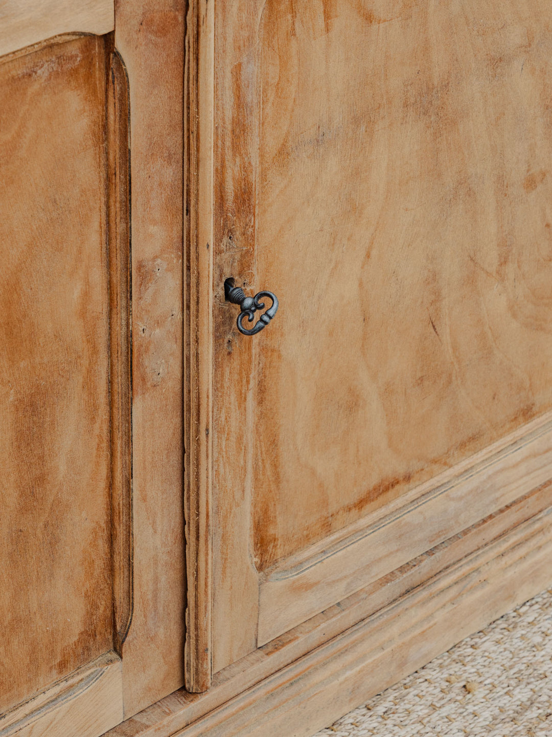 gilbert-buffet-bois-587-9