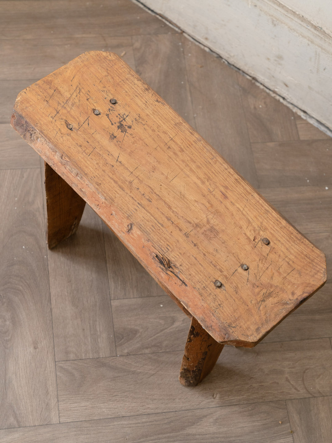regis-tabouret-bois-1533-4