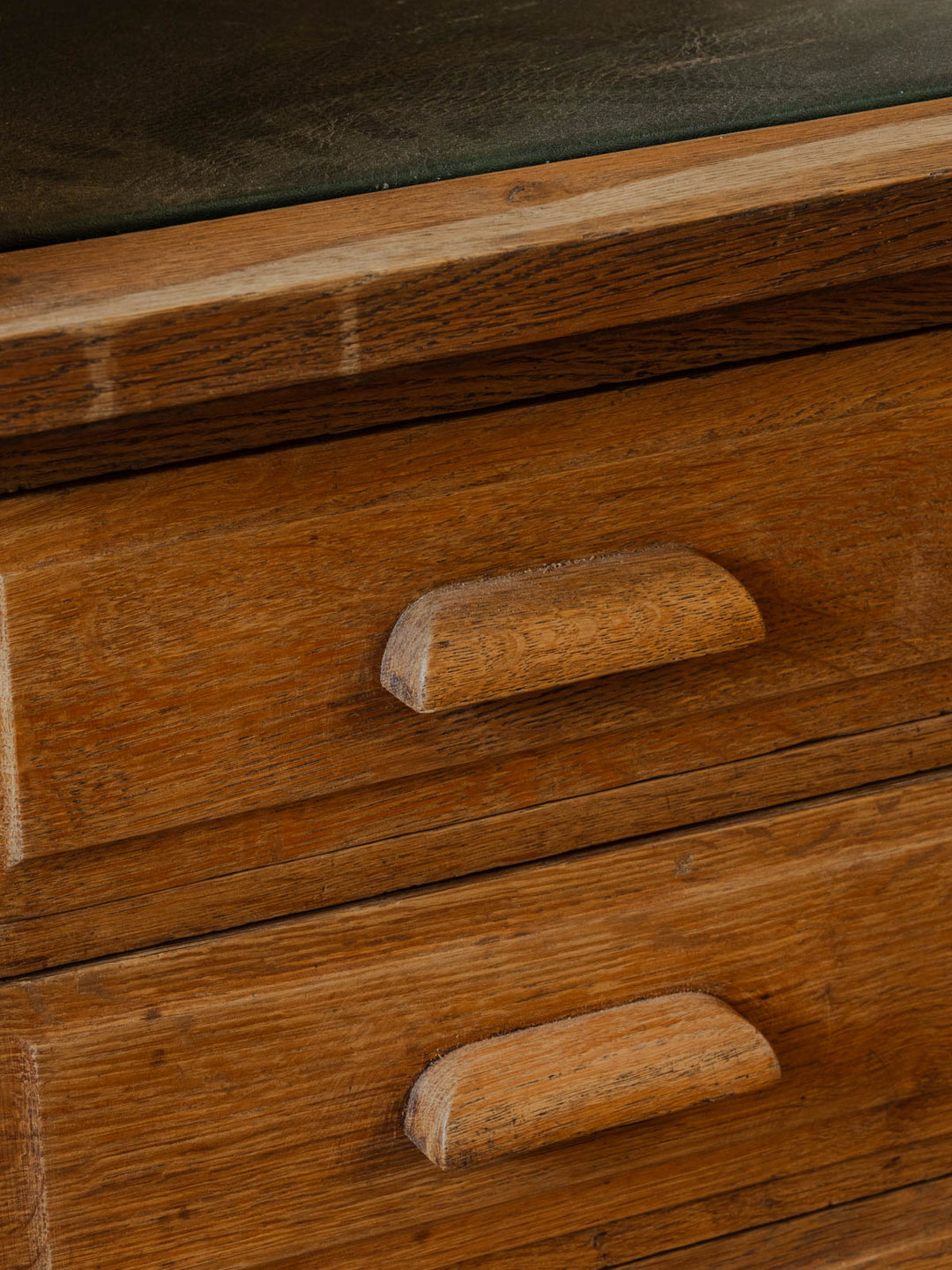 edouard-bureau-bois-714-10