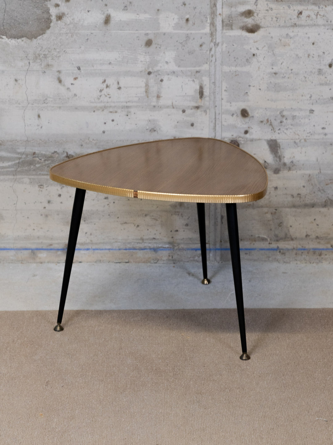 hanna-table-appoint-formica-1370-10