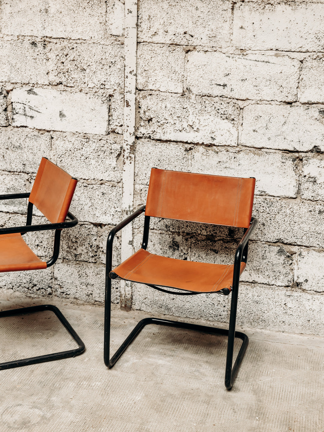 4U3A4991_Debongout-alsace-10-06-25_085fauteuilcuiretmetal_0677.jpg