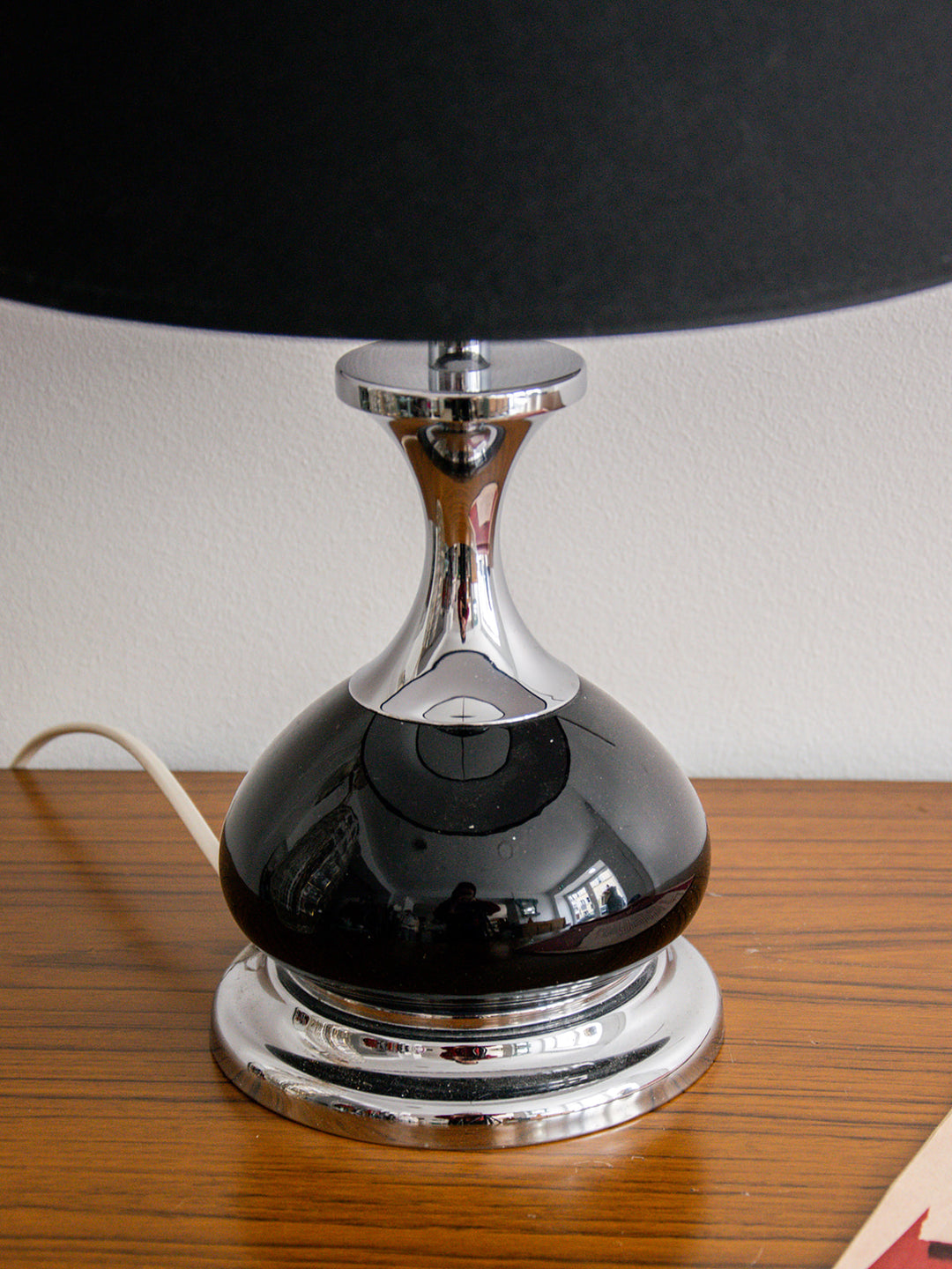 julia-lampe-poser-metal-178-3