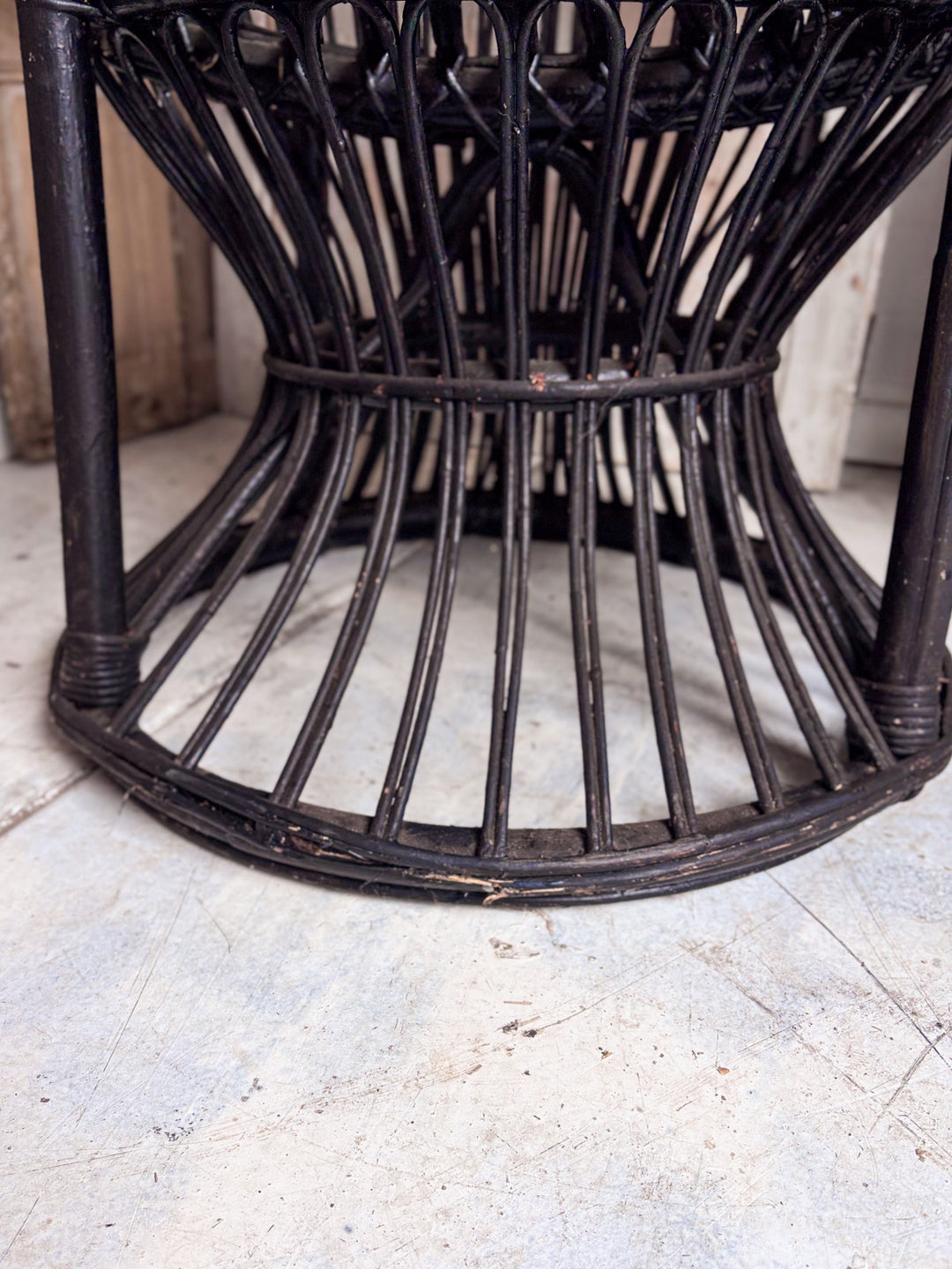 emmanuel-fauteuil-rotin-noir-6-7