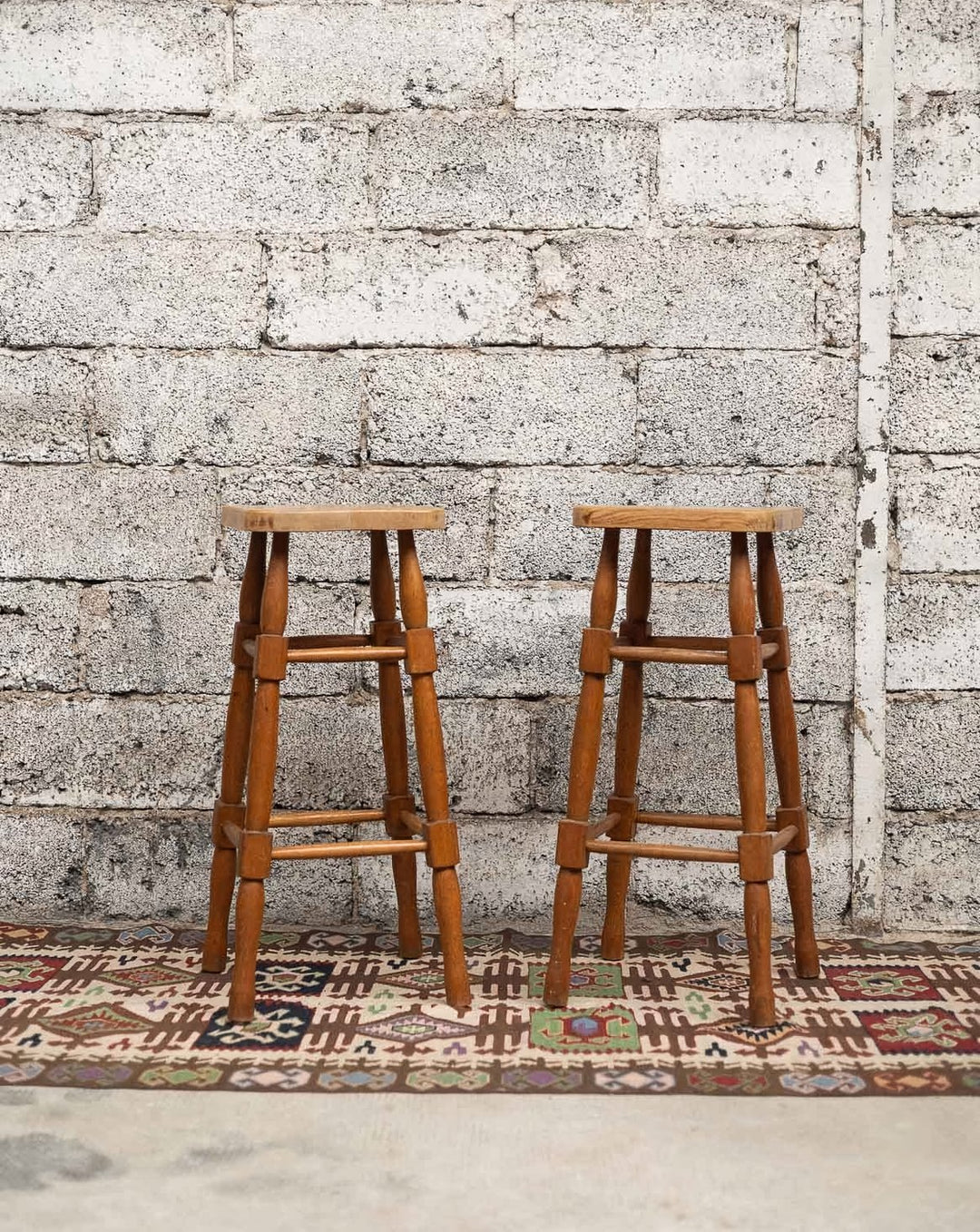 axel-tabouret-chene-702-1