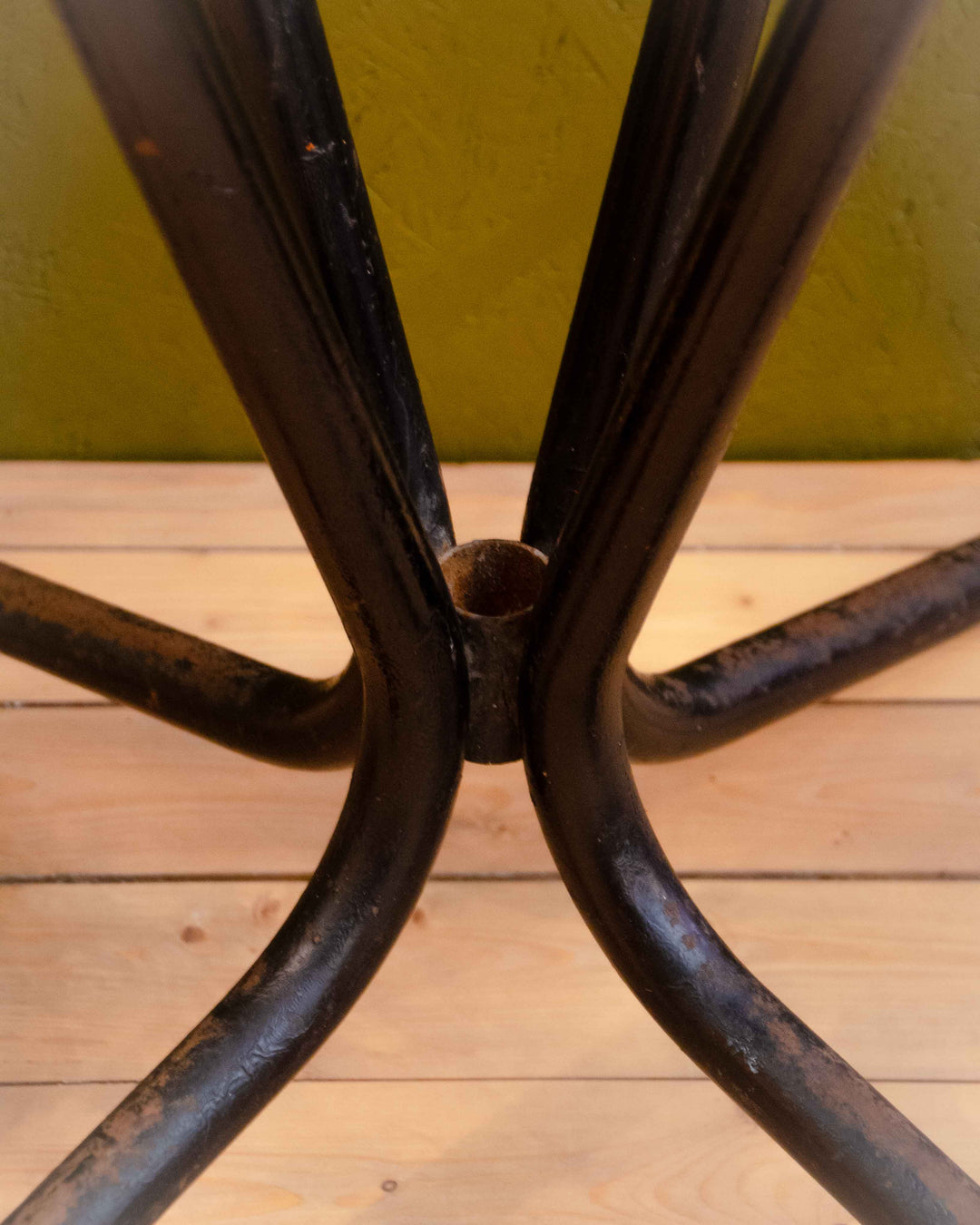 denise-table-a-manger-bistro-metal-1197-8