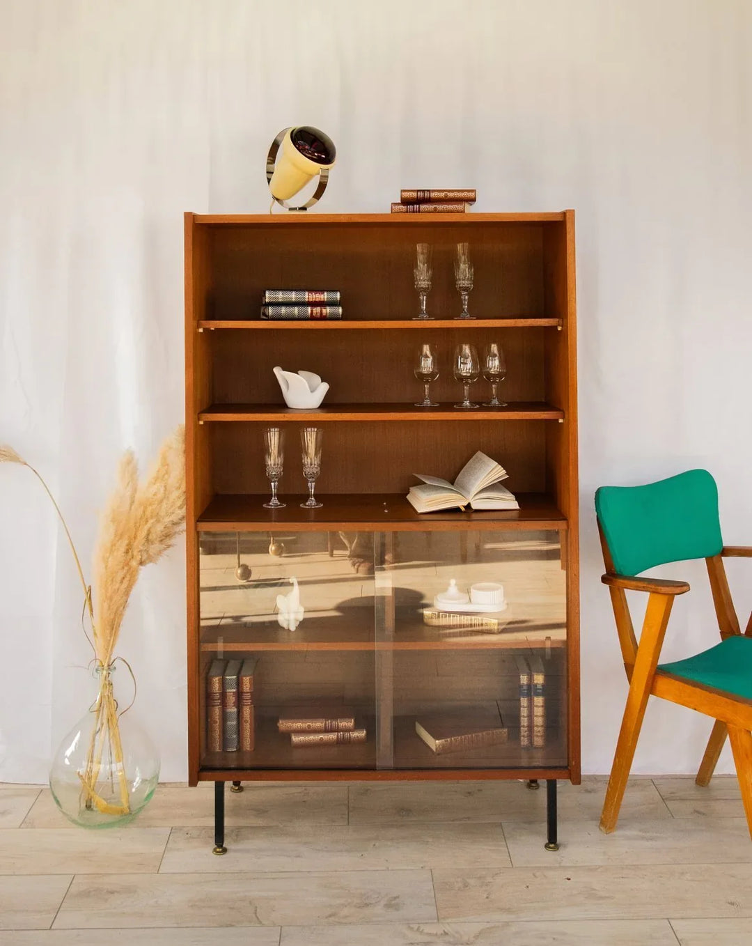 victoria-vitrine-bois-135-1