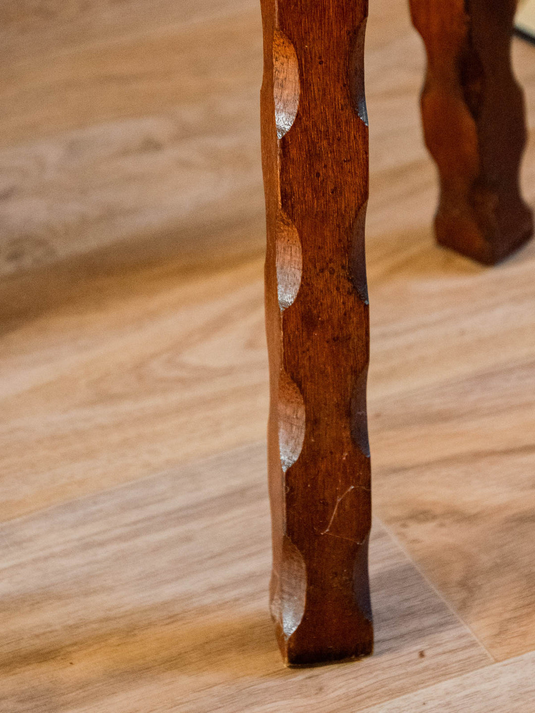 regis-tabouret-bois-881-7