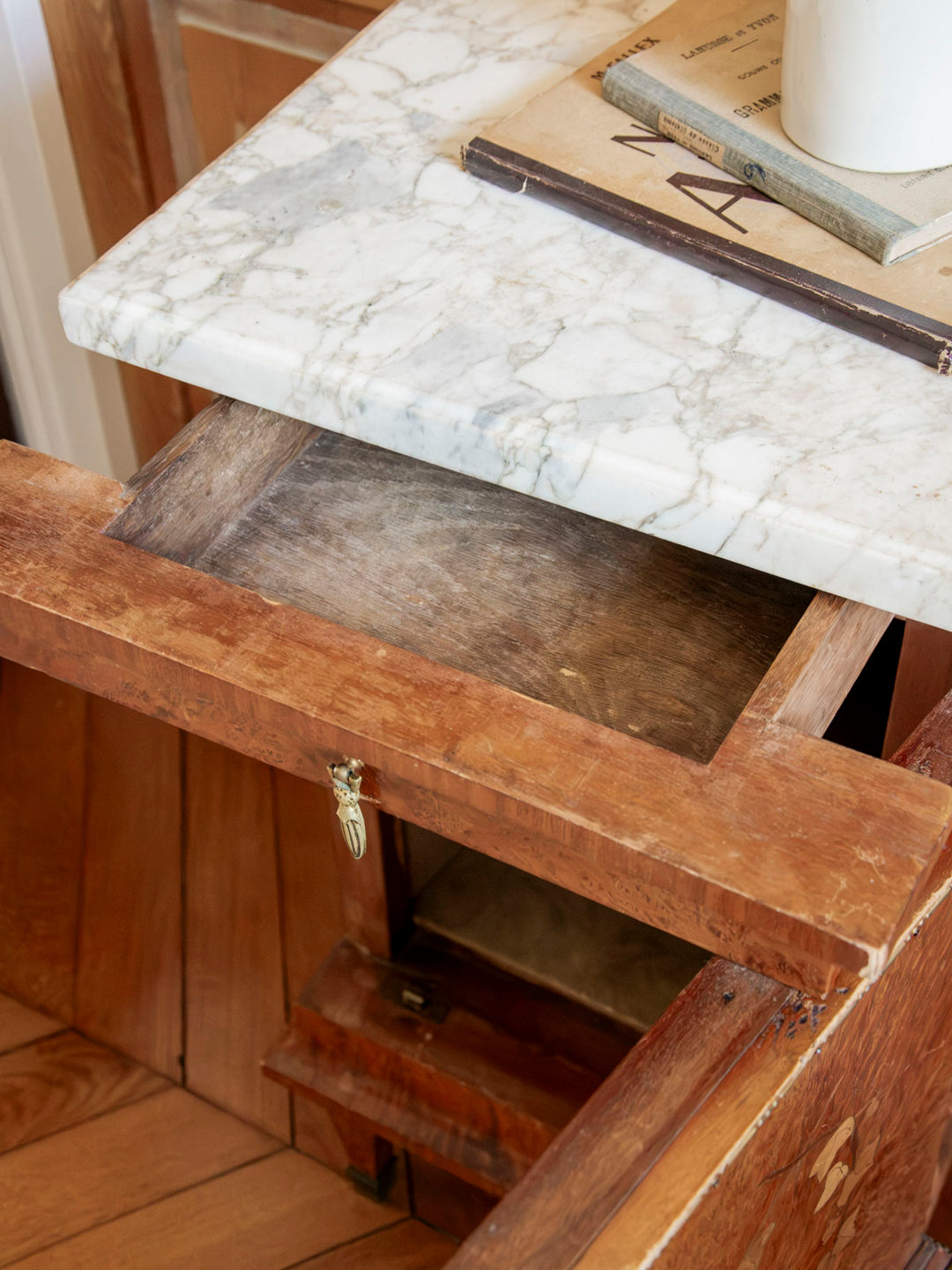 odile-table-chevet-marbre-1616-10