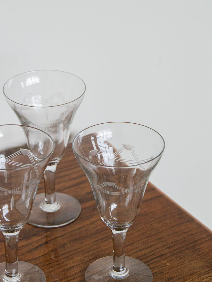 eugene-lot-verres-pied-213-3