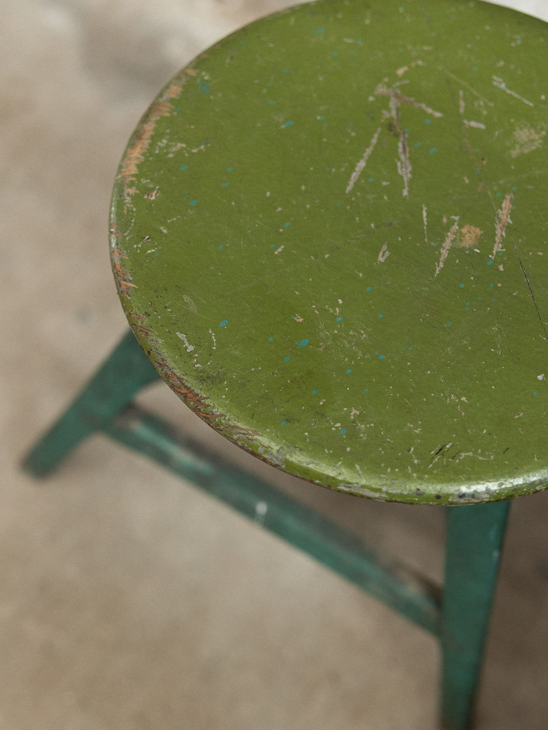 axel-tabouret-bois-vert-718-8
