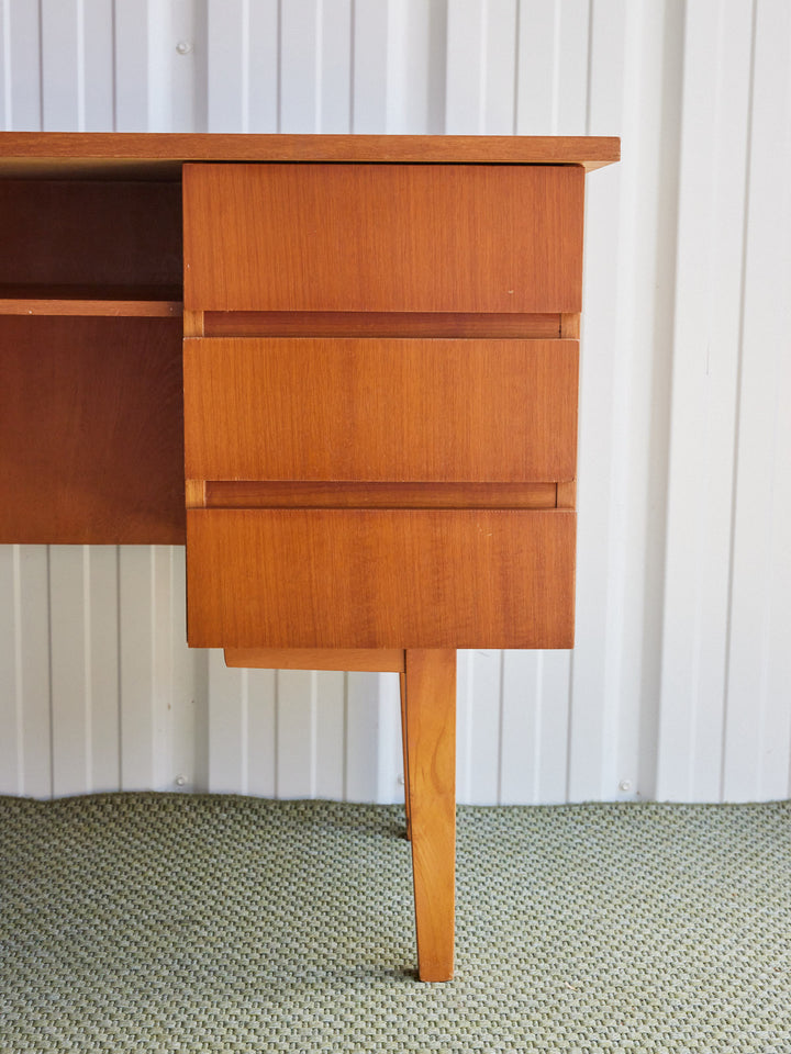 yvan-bureau-bois-549-5