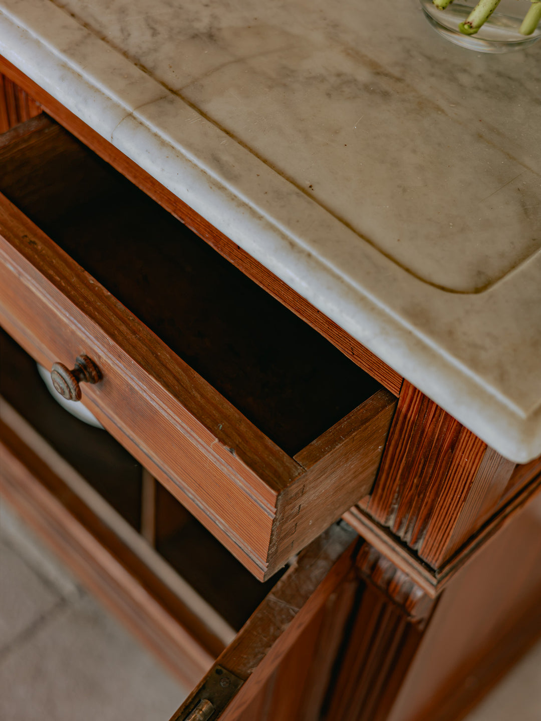 gilbert-buffet-rangement-bois-marbre-1714-12