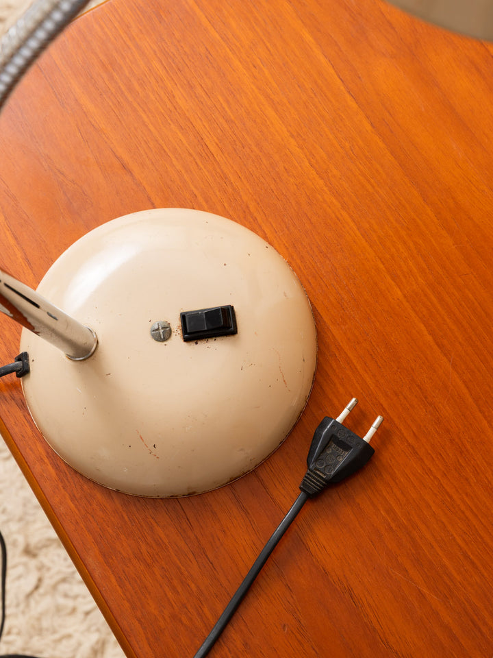 julia-lampe-a-poser-metal-industriel-vintage-1066-4