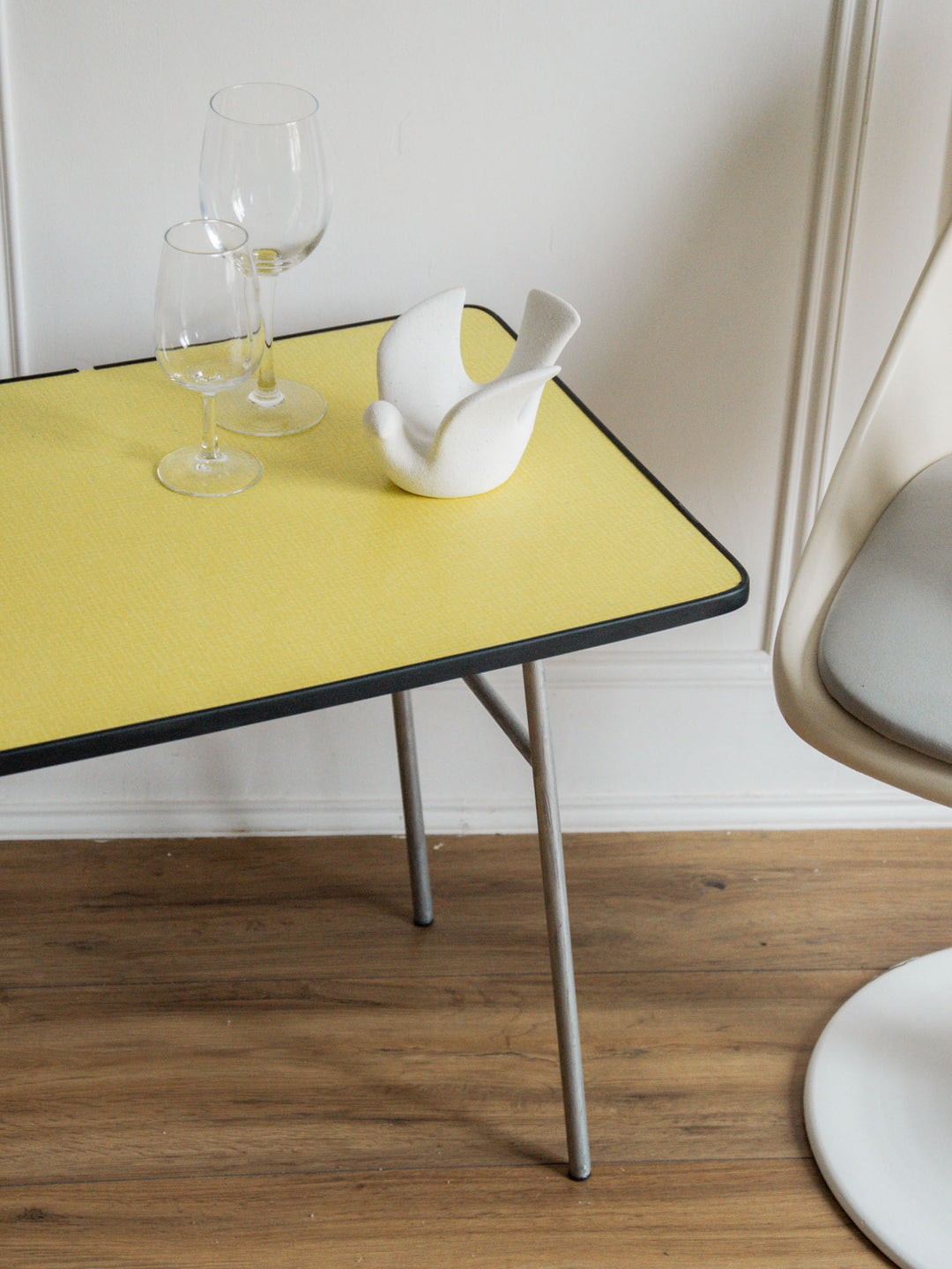 hanna-table-appoint-formica-615-7