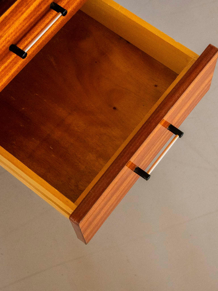 yvan-bureau-formica-521-10