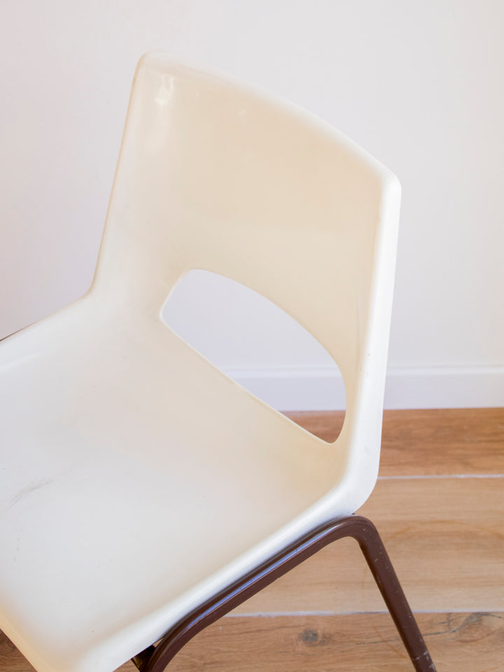 alma-chaise-plastique-1939-4