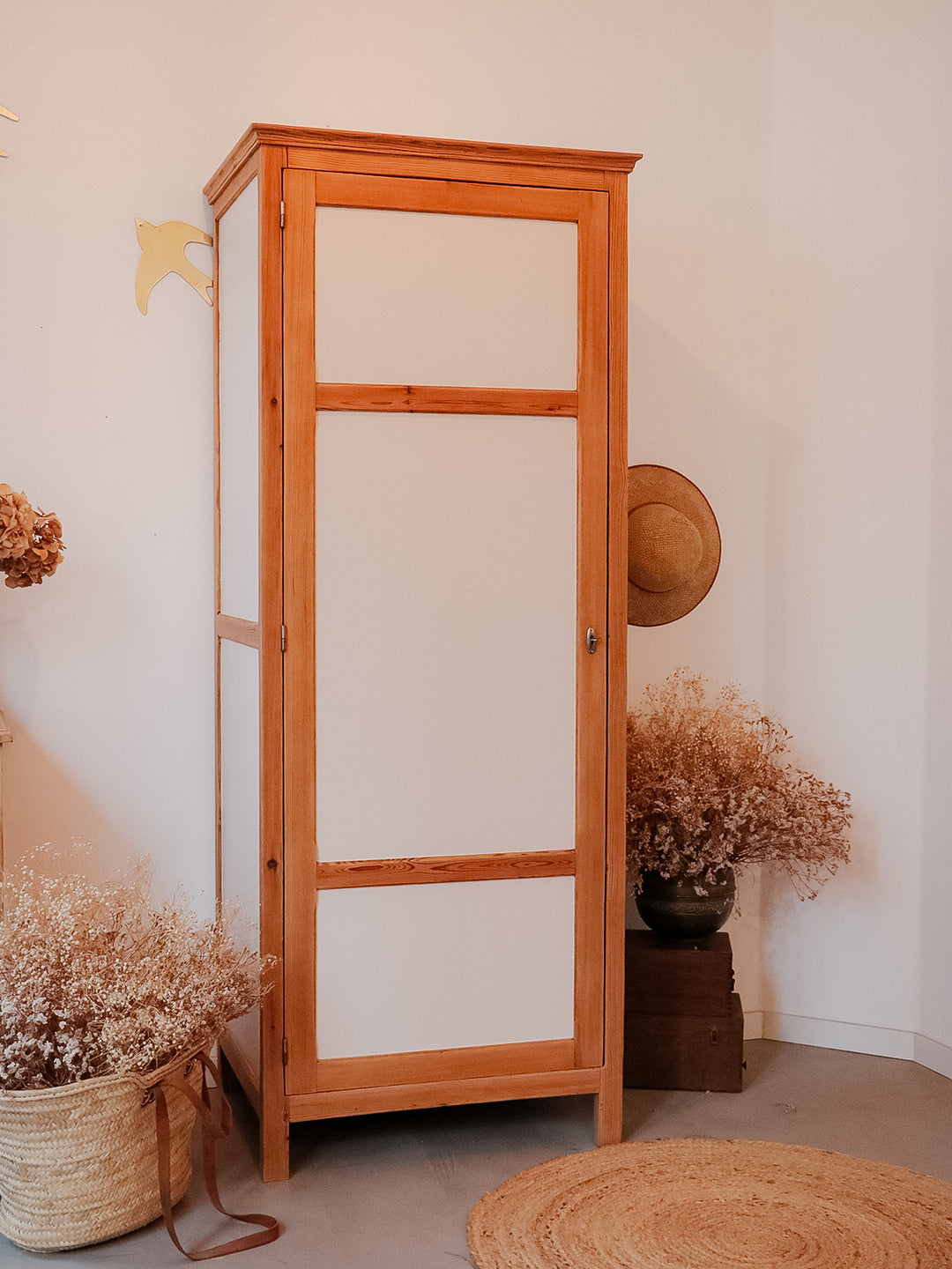 blandine-armoire-pin-206-3