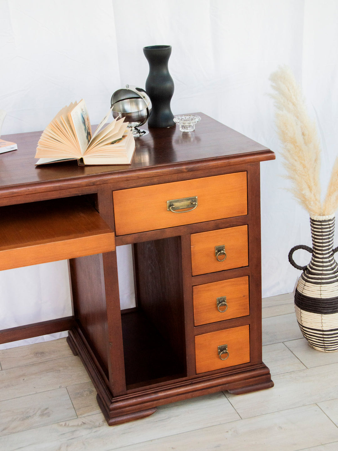 edouard-bureau-bois-580-3