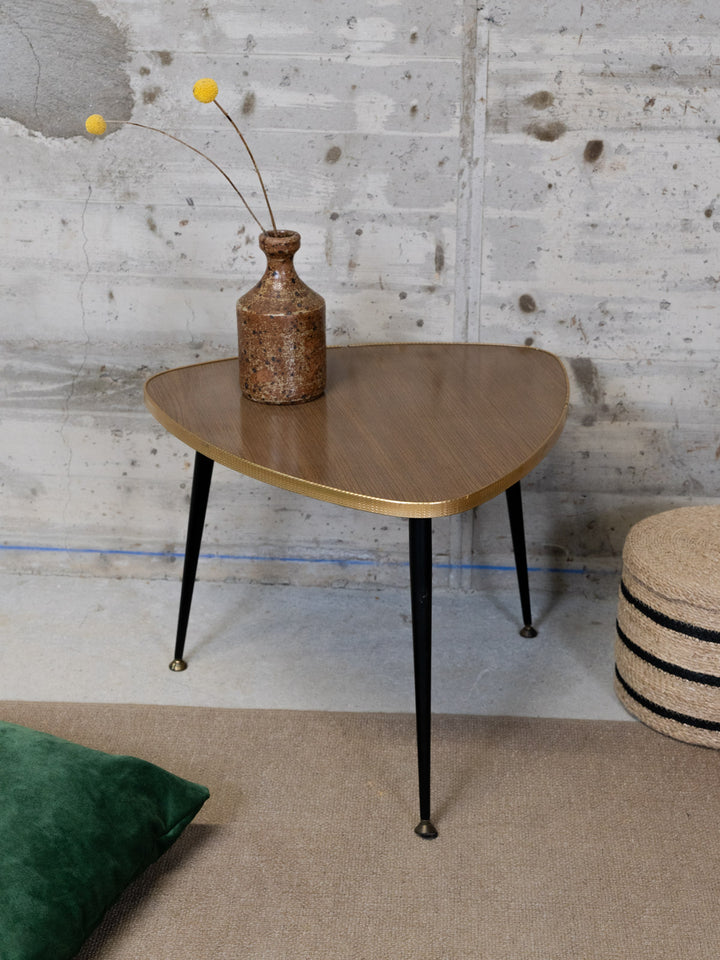 hanna-table-appoint-formica-1370-2