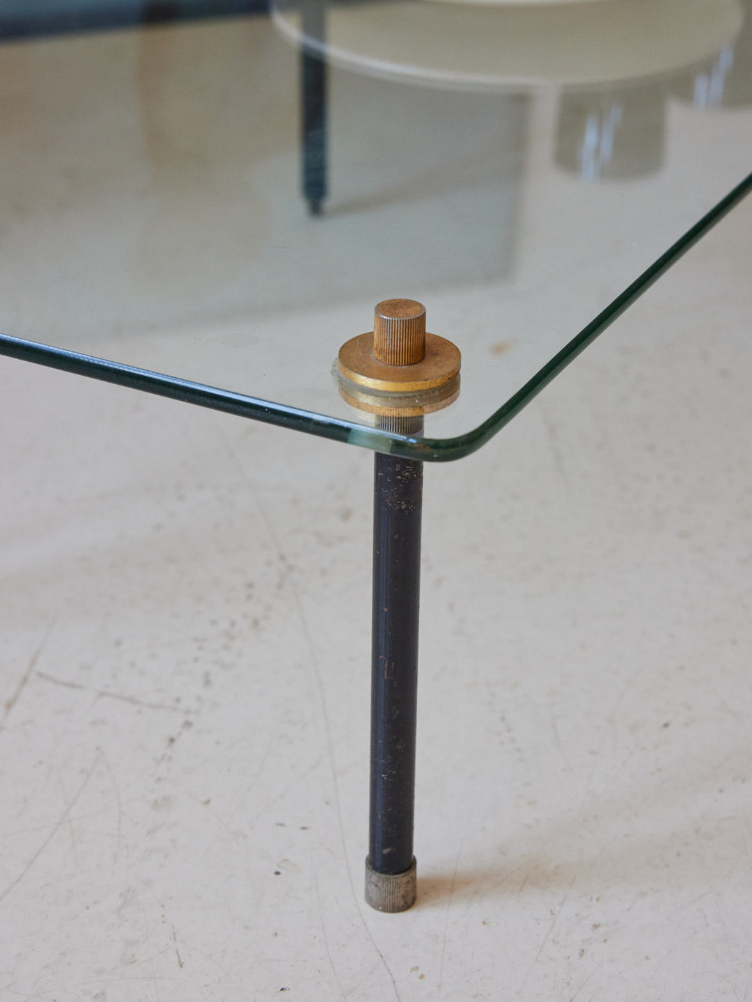 donna-table-basse-verre-design-vintage-1090-4