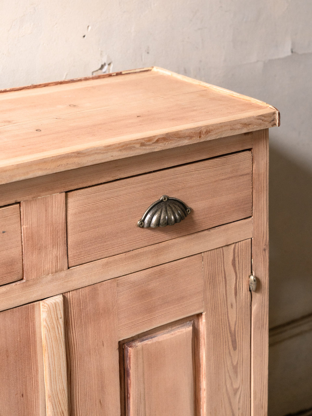 gilbert-buffet-bois-1746-4