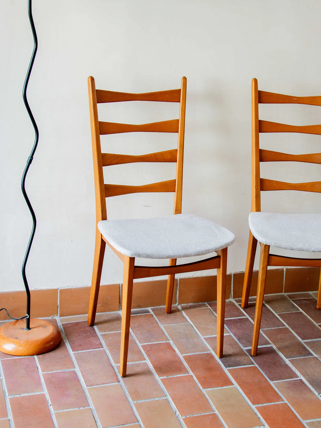 alma-lot-4-chaises-bois-465-3