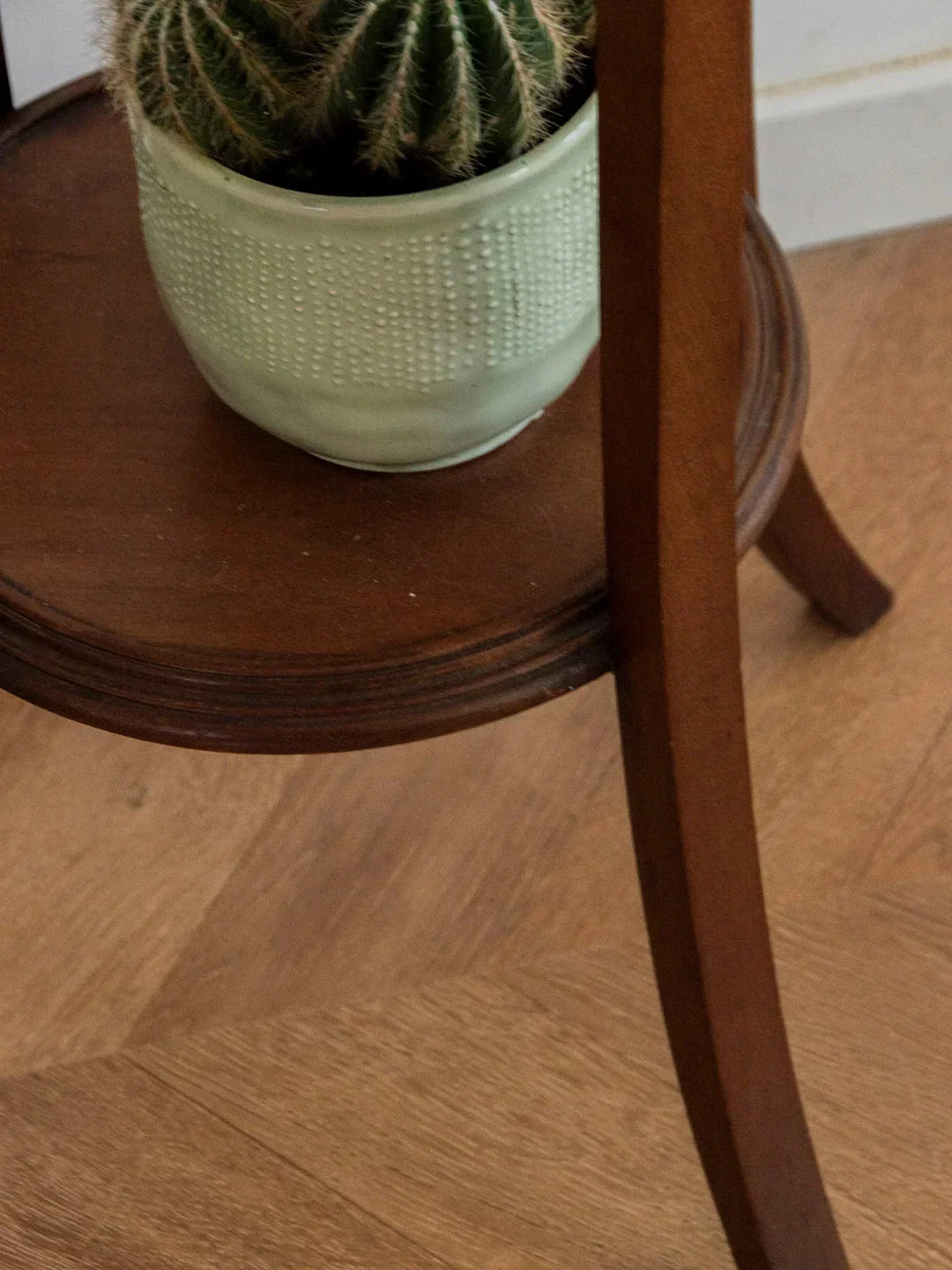 francine-sellette-table-appoint-bois-477-6