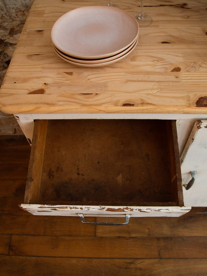 Gilbert, the Mado wooden sideboard No. 31