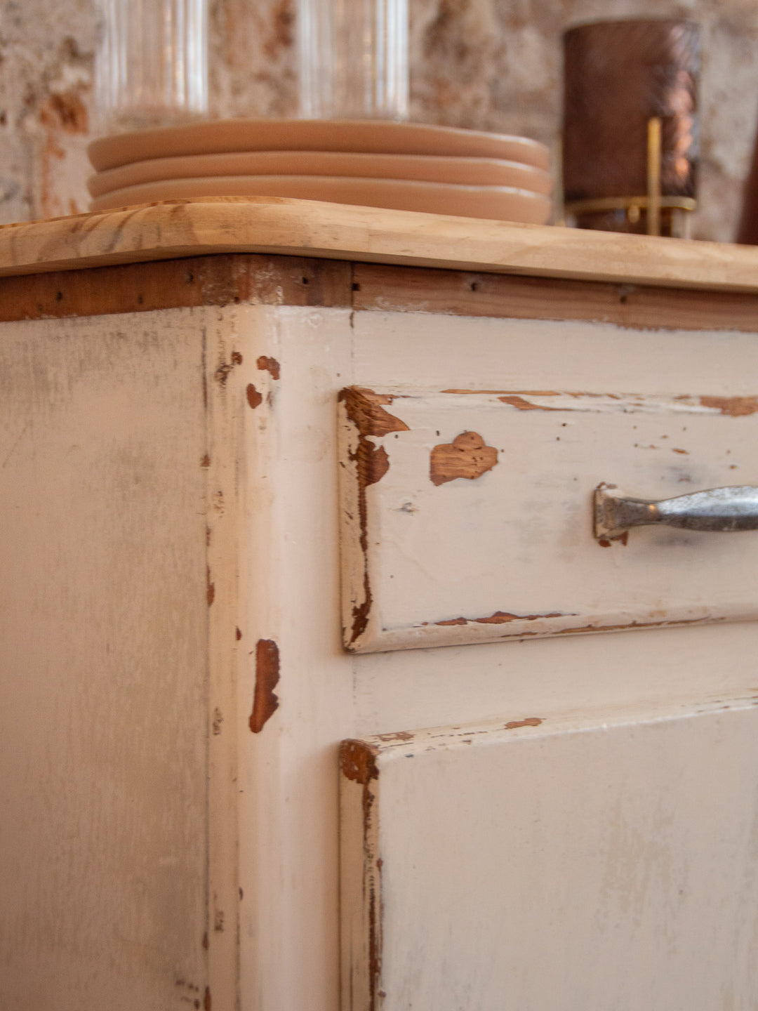 Gilbert, the Mado wooden sideboard No. 31