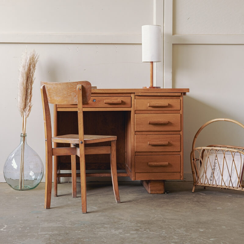 bureau-vintage-18082026
