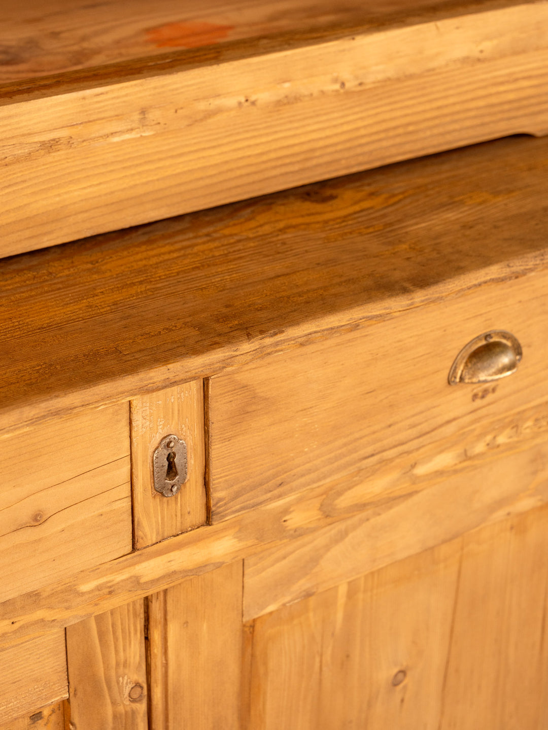gilbert-buffet-bois-1737-9