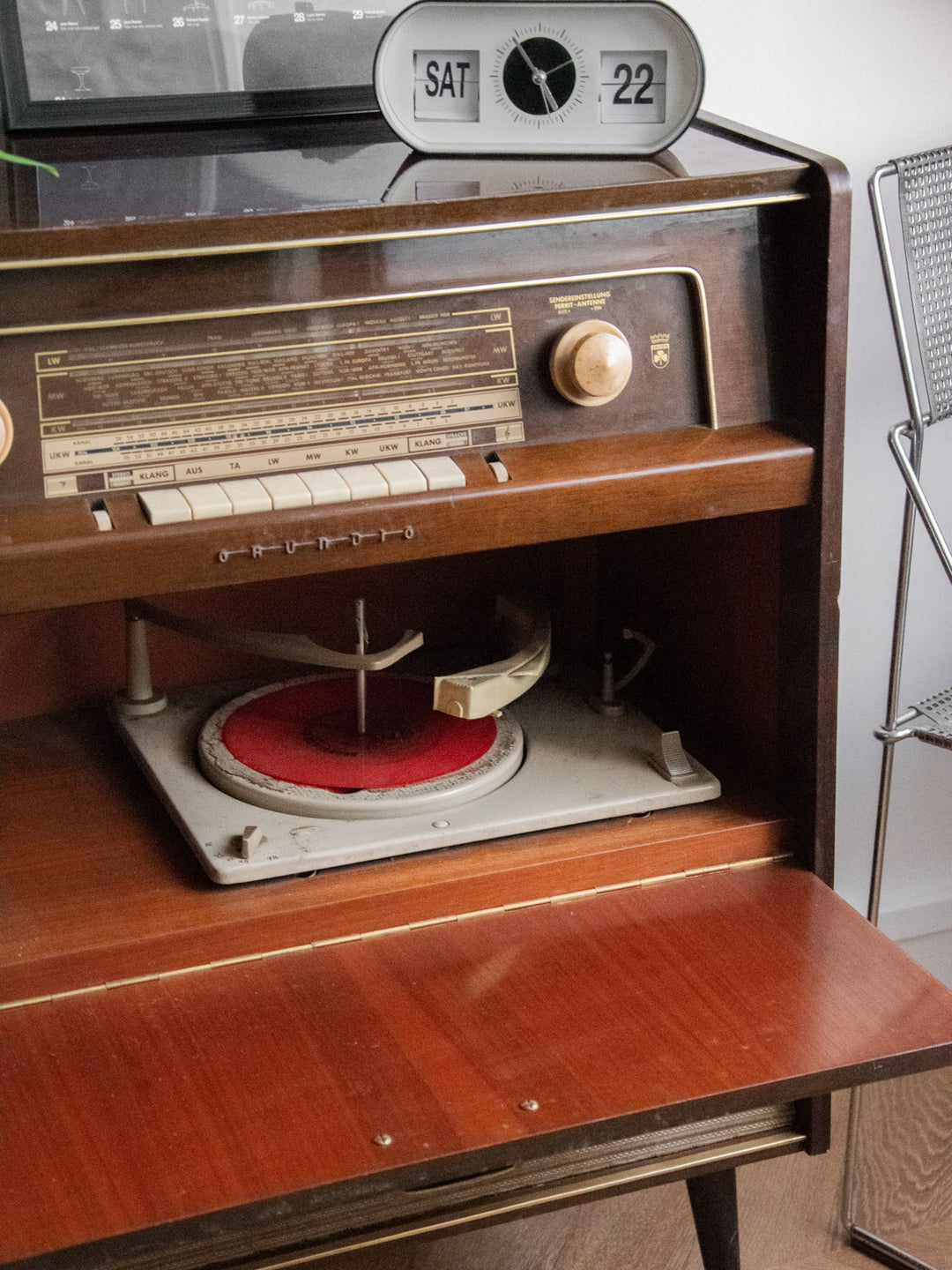 gustave-buffet-bois-vinyle--447-3