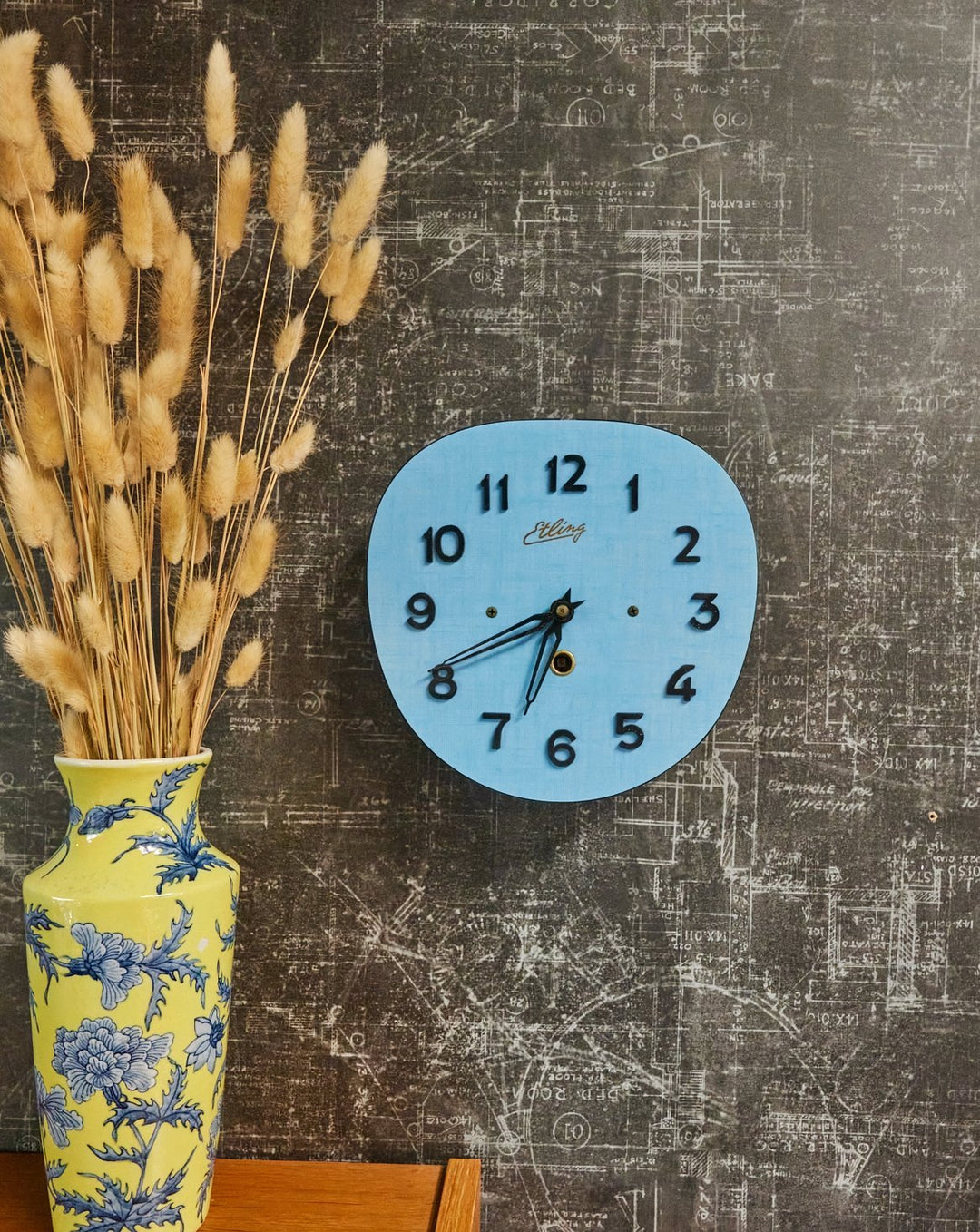 nour-appareil-electrique-vintage-bois-61-1