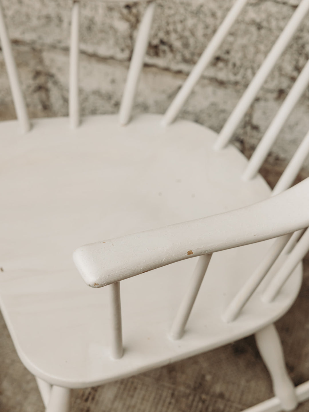 4U3A4417_Debongout-alsace-10-06-25_046fauteuilblanc_0835_websize.jpg