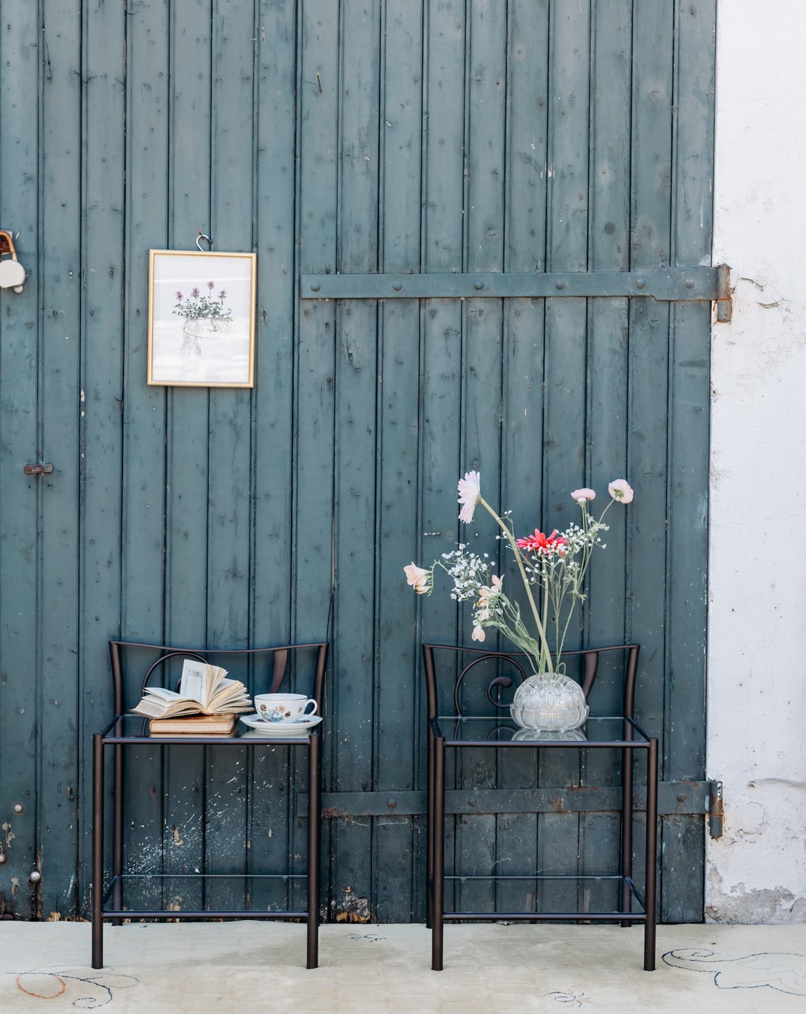 Furniture: furniture, tables, dressing tables, bedside tables