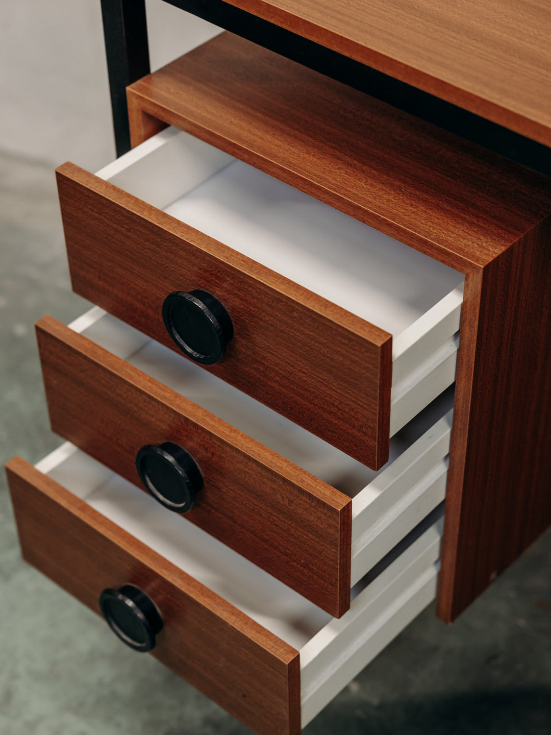 yvan-bureau-bois-162-5