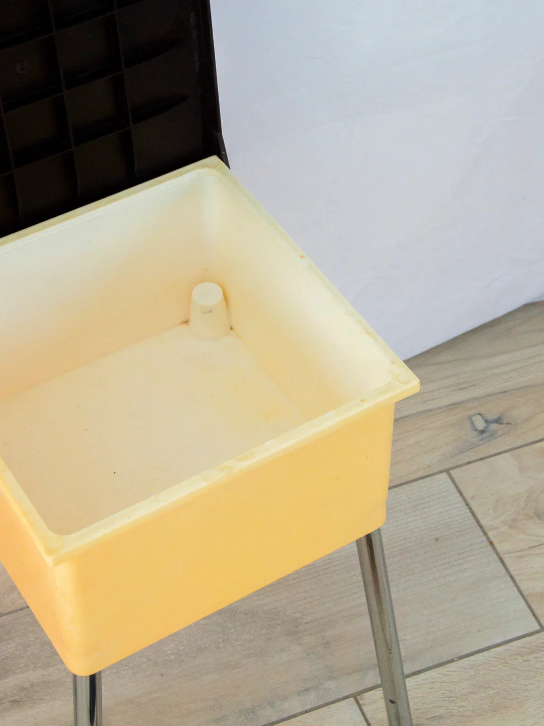 axel-tabouret-plastique-622-3