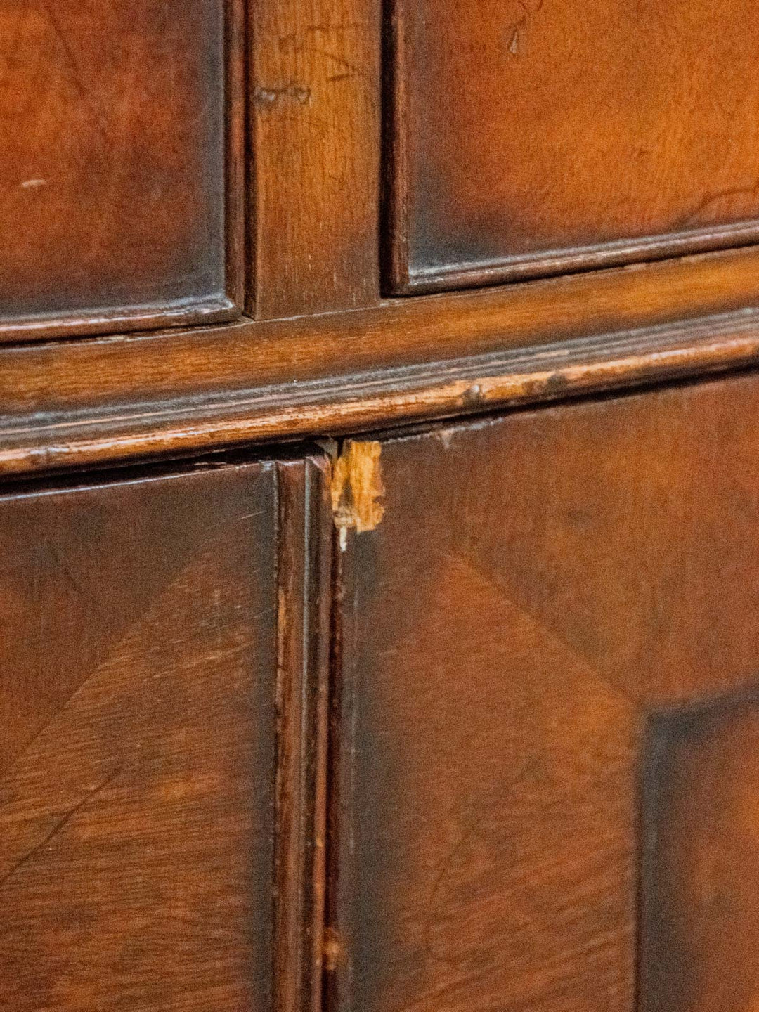 gilbert-buffet-bois-582-11