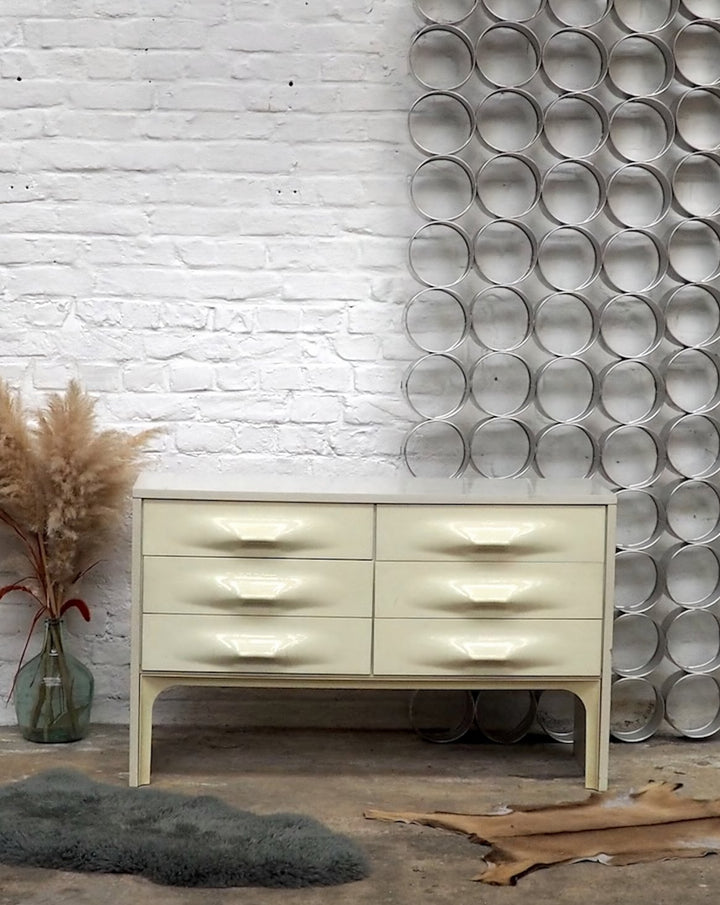 olga-commode-Raymond-354-1